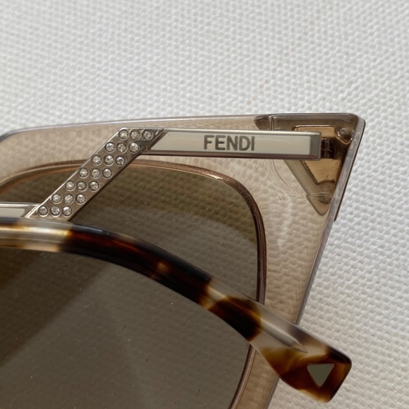 FENDI FF0060 52mm Cat Eye Frame Sunglasses main image 4